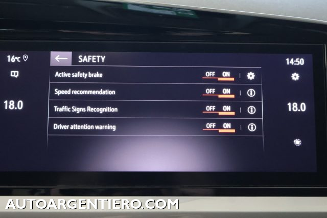 OPEL Grandland usata, con Portellone posteriore elettrico