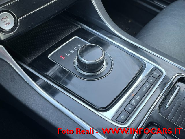JAGUAR XE usata, con Volante in pelle