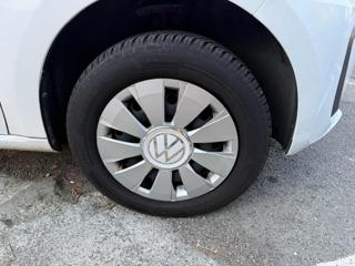 VOLKSWAGEN up! usata, con Sensori di parcheggio posteriori