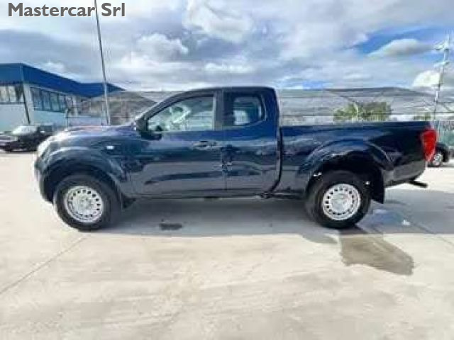 NISSAN Navara usata, con MP3