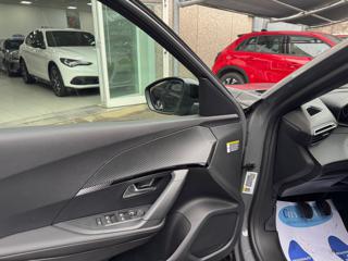 PEUGEOT 2008 usata, con Boardcomputer