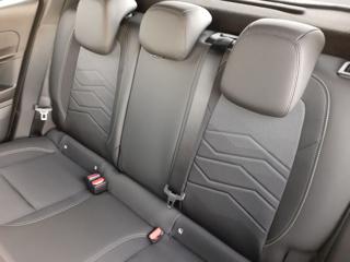 JEEP Avenger usata, con Cerchi in lega