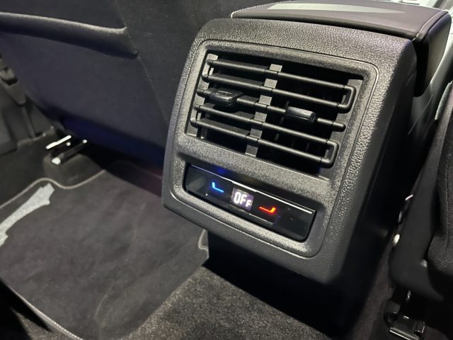 VOLKSWAGEN Golf usata, con Park Distance Control
