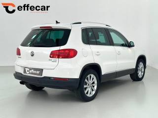 VOLKSWAGEN Tiguan usata, con Autoradio
