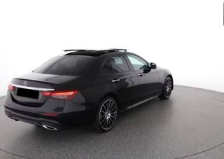 MERCEDES-BENZ E 220 usata, con Alzacristalli elettrici