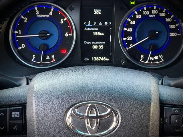 TOYOTA Hilux usata, con Volante multifunzione