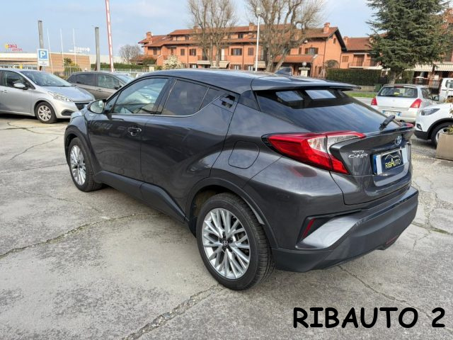 TOYOTA C-HR usata, con Autoradio