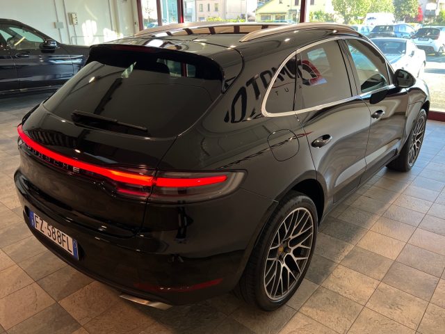 PORSCHE Macan usata, con Autoradio