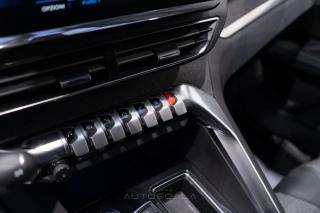 PEUGEOT 3008 usata, con Controllo elettronico della corsia