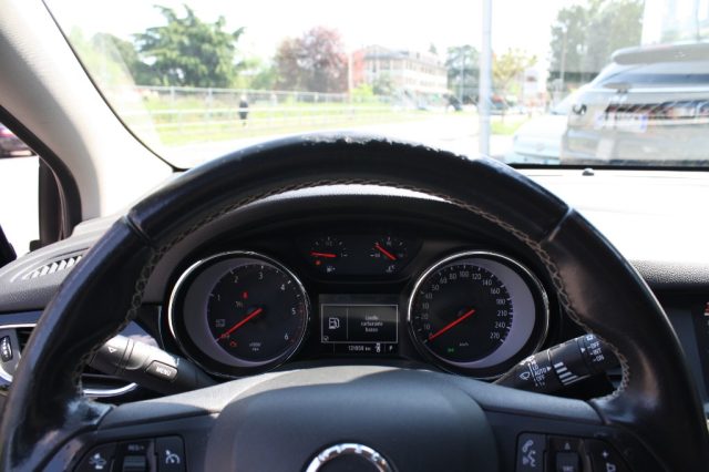 OPEL Astra usata, con Cruise Control