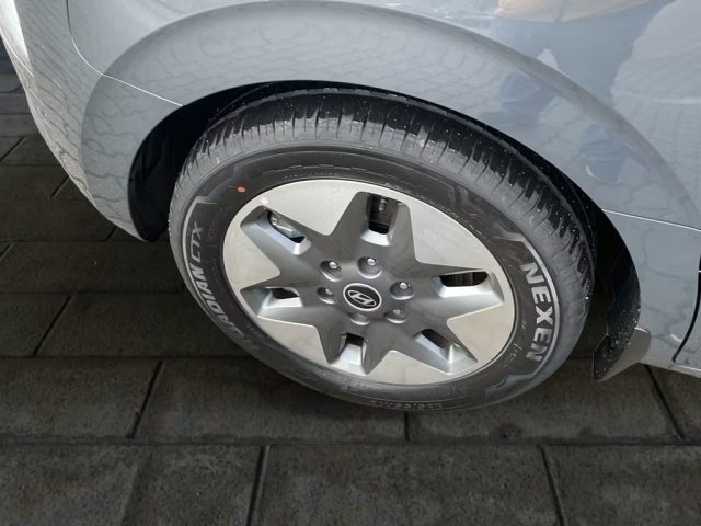 HYUNDAI Staria usata, con Autoradio
