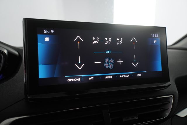 PEUGEOT 3008 usata 10