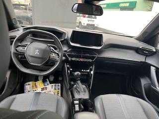 PEUGEOT 2008 usata, con Autoradio