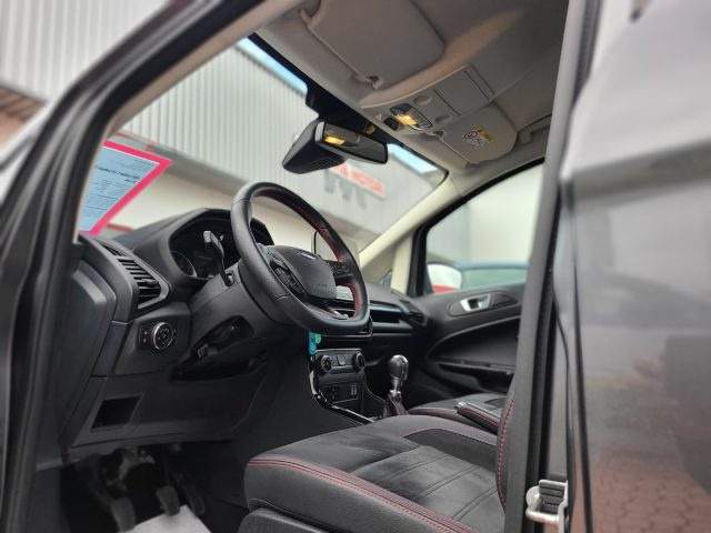 FORD EcoSport usata, con Sensori di parcheggio posteriori