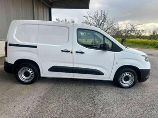 TOYOTA Proace City usata, con Airbag