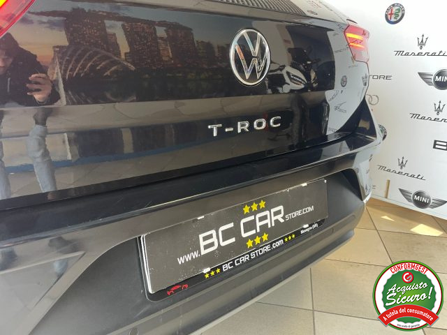 VOLKSWAGEN T-Roc usata, con Volante multifunzione