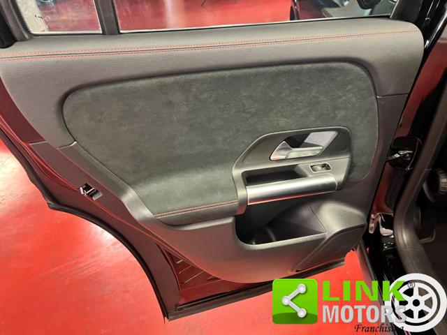 MERCEDES-BENZ GLA 200 usata 24
