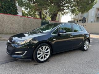 OPEL Astra usata, con Climatizzatore