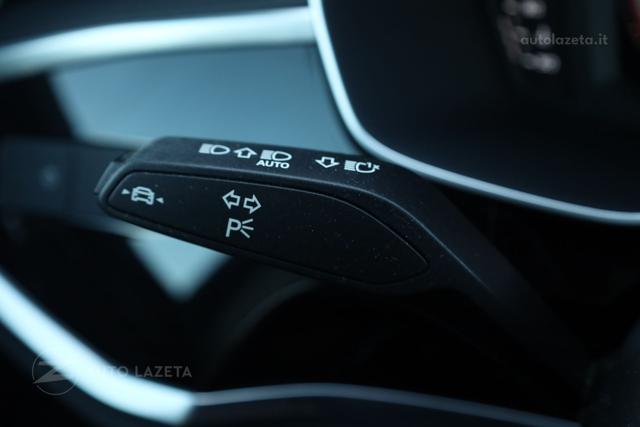 AUDI Q3 usata, con Sensori di parcheggio anteriori