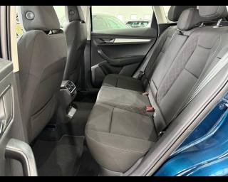 SKODA Karoq usata, con Bracciolo