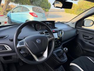 LANCIA Ypsilon usata, con Controllo trazione