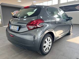 PEUGEOT 208 usata, con Autoradio