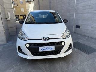 HYUNDAI i10 usata, con Airbag