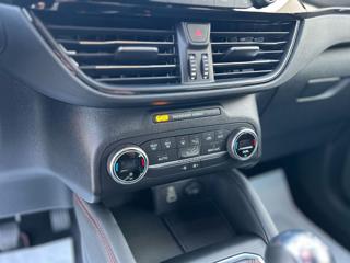 FORD Kuga usata, con Touch screen