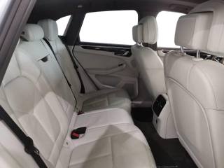 PORSCHE Macan usata, con Fendinebbia