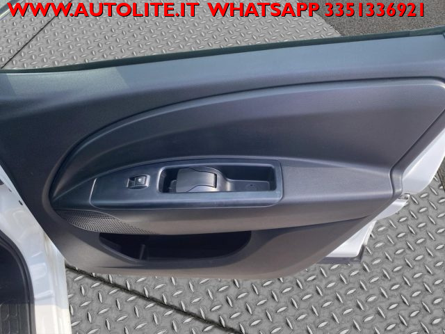OPEL Combo usata, con Isofix