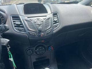 FORD Fiesta usata, con Airbag testa