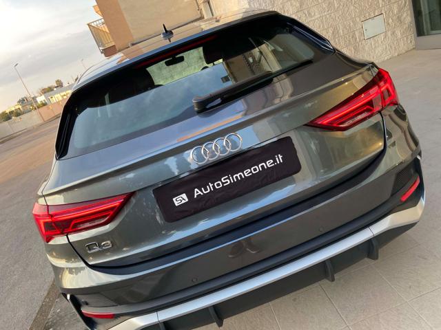 AUDI Q3 usata, con Sensori di parcheggio anteriori