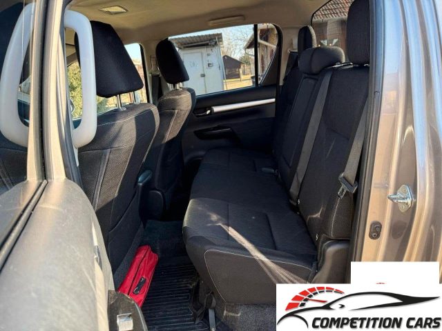 TOYOTA Hilux usata, con Specchietti laterali elettrici
