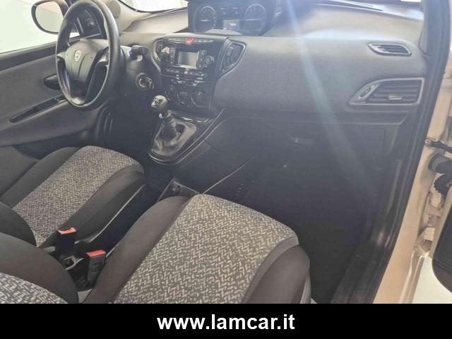LANCIA Ypsilon usata, con Volante multifunzione