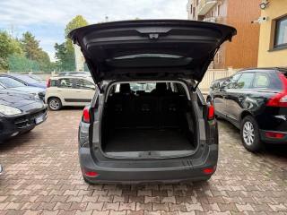 PEUGEOT 5008 usata, con Cerchi in lega
