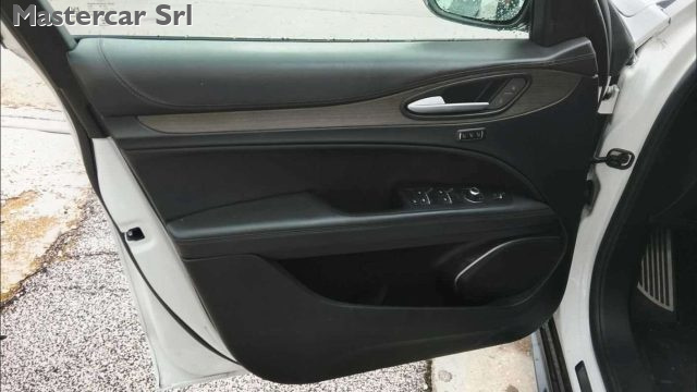 ALFA ROMEO Stelvio usata, con Airbag Passeggero