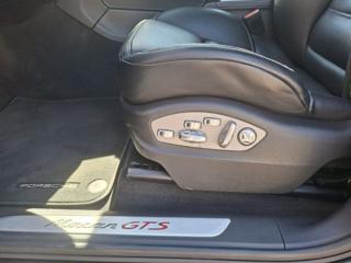 PORSCHE Macan usata 60
