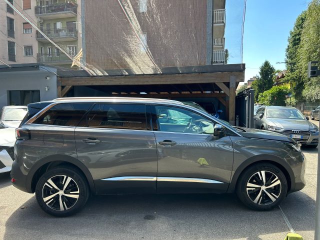 PEUGEOT 5008 usata, con Airbag laterali