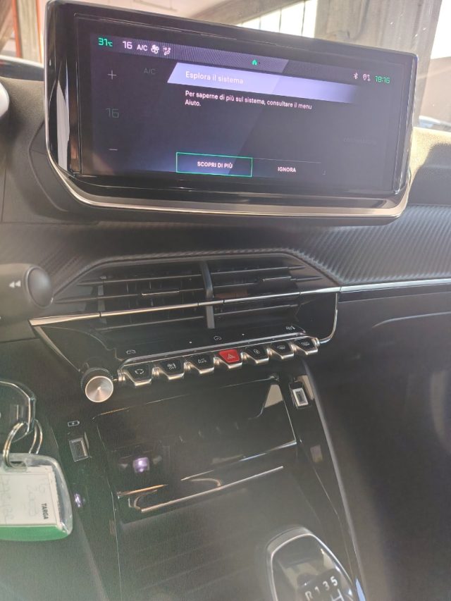 PEUGEOT 2008 usata 22