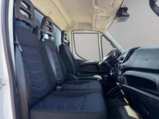 IVECO Daily usata 7