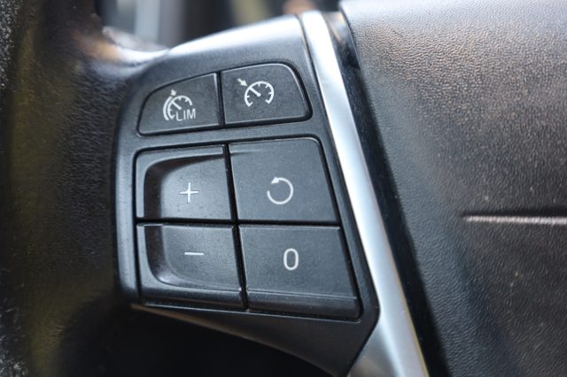 VOLVO V60 usata, con Sensori di parcheggio posteriori