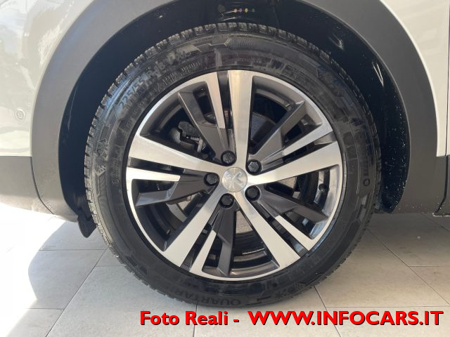 PEUGEOT 3008 usata, con Controllo elettronico della corsia