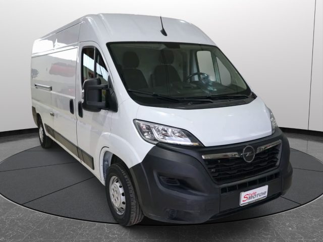 OPEL Movano usata, con Airbag