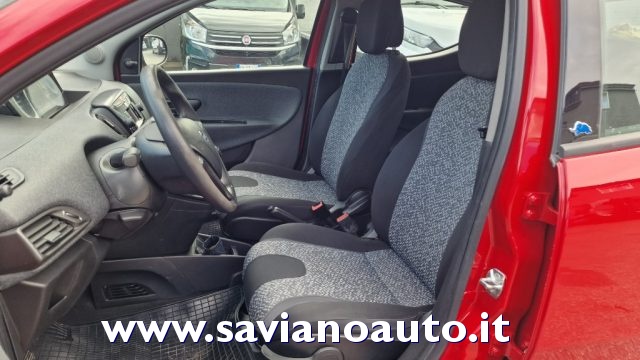 LANCIA Ypsilon usata, con Autoradio