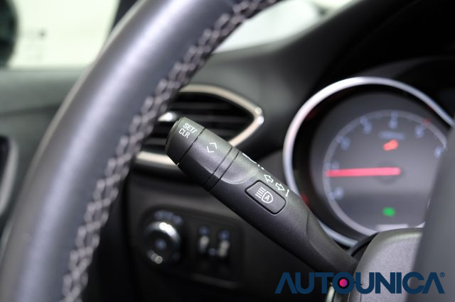 OPEL Crossland usata, con Autoradio digitale