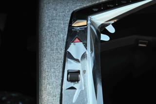 PEUGEOT 3008 usata, con Touch screen