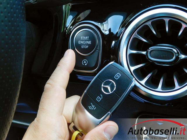 MERCEDES-BENZ GLA 200 usata, con Fari direzionali