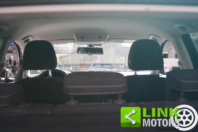 VOLKSWAGEN Golf usata, con Sensori di parcheggio posteriori