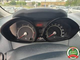 FORD Fiesta usata, con Specchietti laterali elettrici