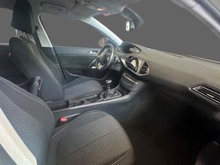 PEUGEOT 308 usata, con Airbag laterali